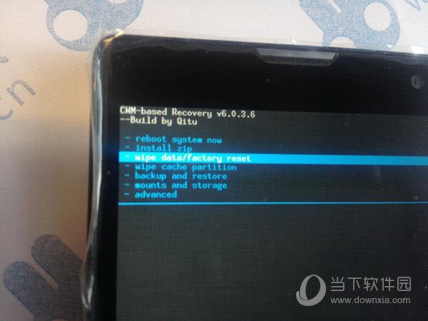 选择双清wipe data/factory reset