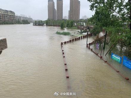 余姚暴雨破浙江省台风雨量极值 宁波余姚市下了约37个西湖水量